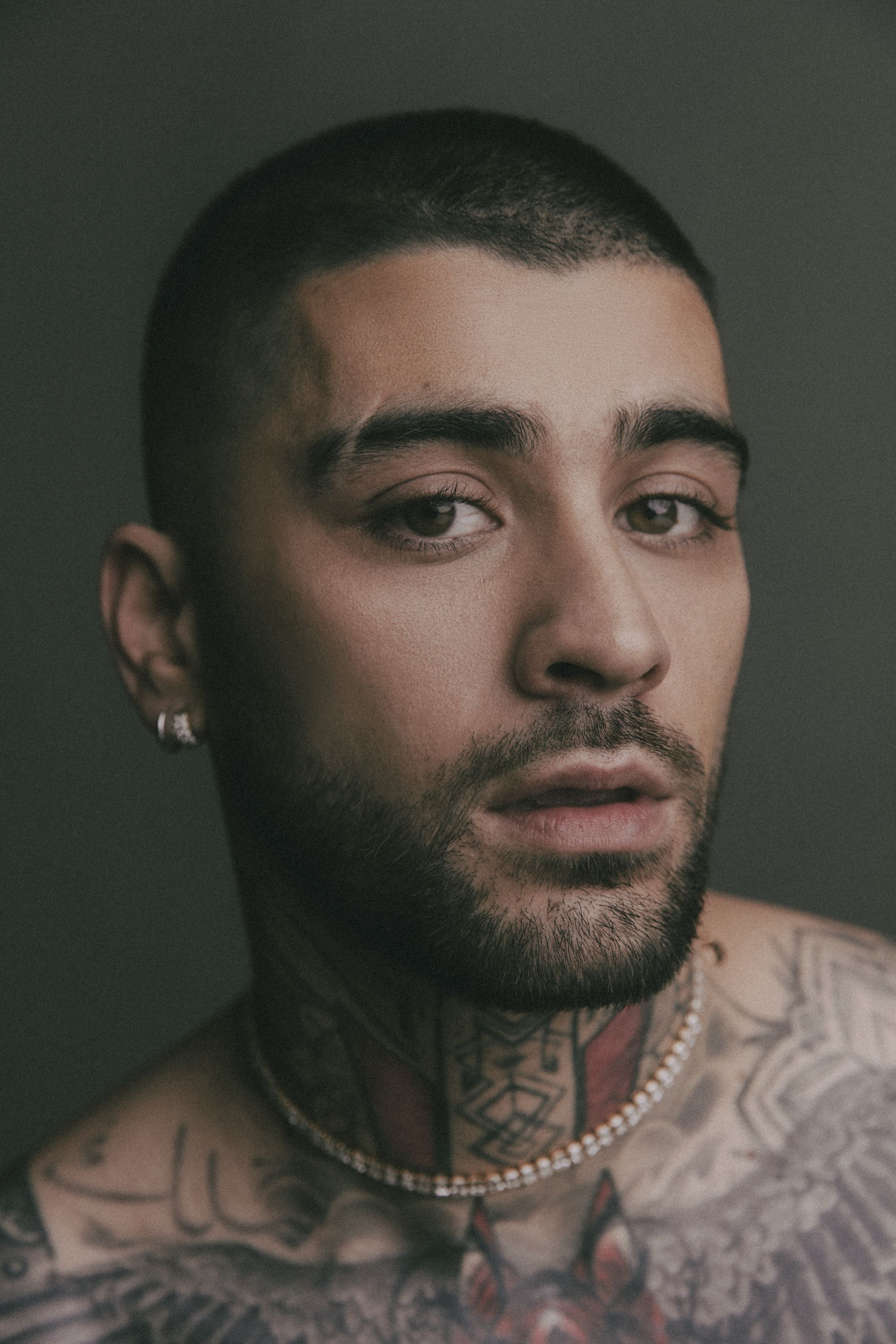 ZAYN ปล่อย KONNAKOL อัลบั้มเต็มชุดที่ 5 อัดแน่นด้วยเพลงป็อป R&B หลากหลายสีสัน สะท้อนตัวตนศิลปิน นักร้อง นักแต่งเพลงของเขาได้ชัดเจนกว่าเคย