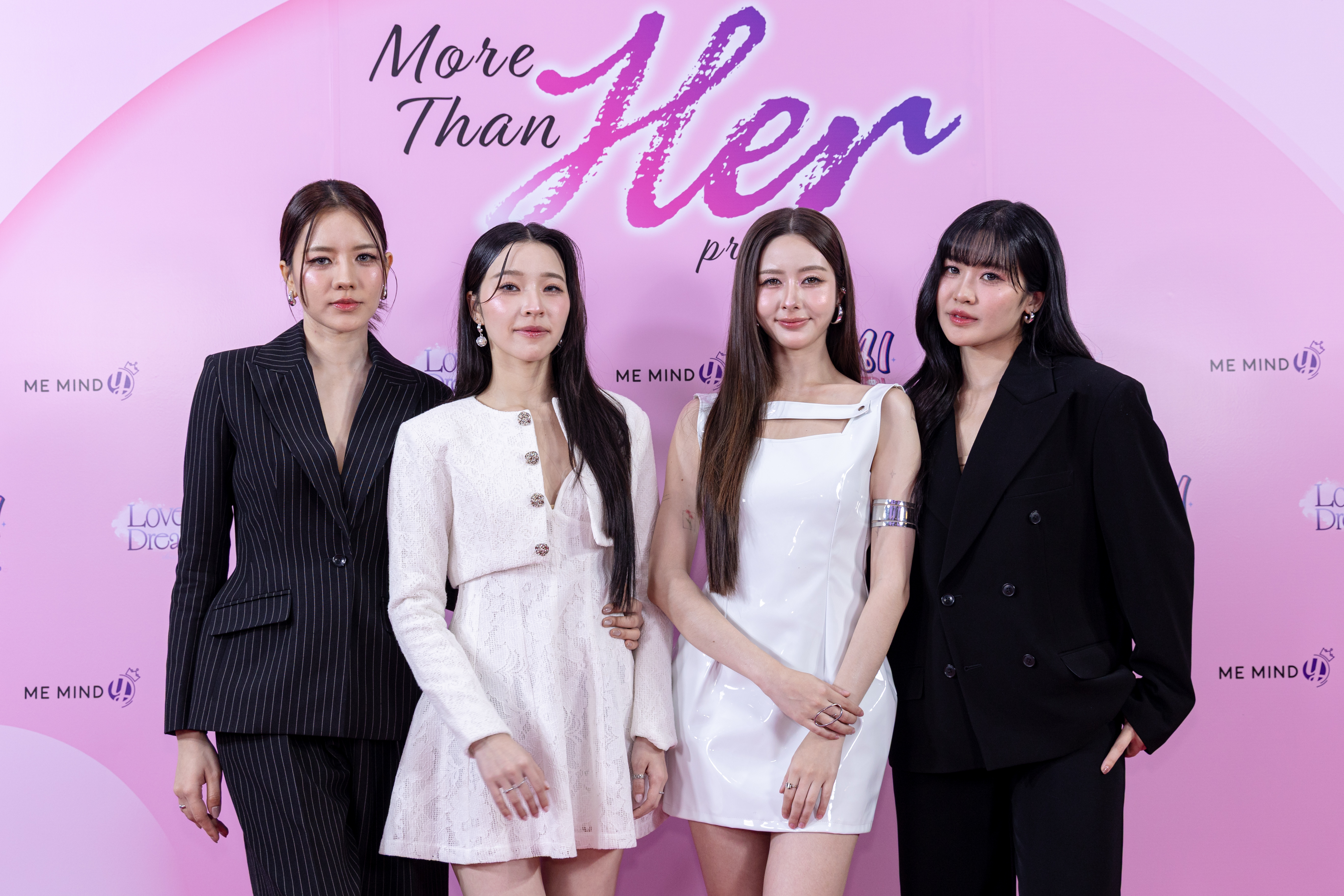 Me Mind Y ได้ฤกษ์ดีจัดงานบวงสรวงแถลงข่าวซีรีส์แนว Girl's Love 2 เรื่อง 2 รส พร้อมเตรียมออนแอร์ให้ได้ฟินกันเร็วๆ นี้