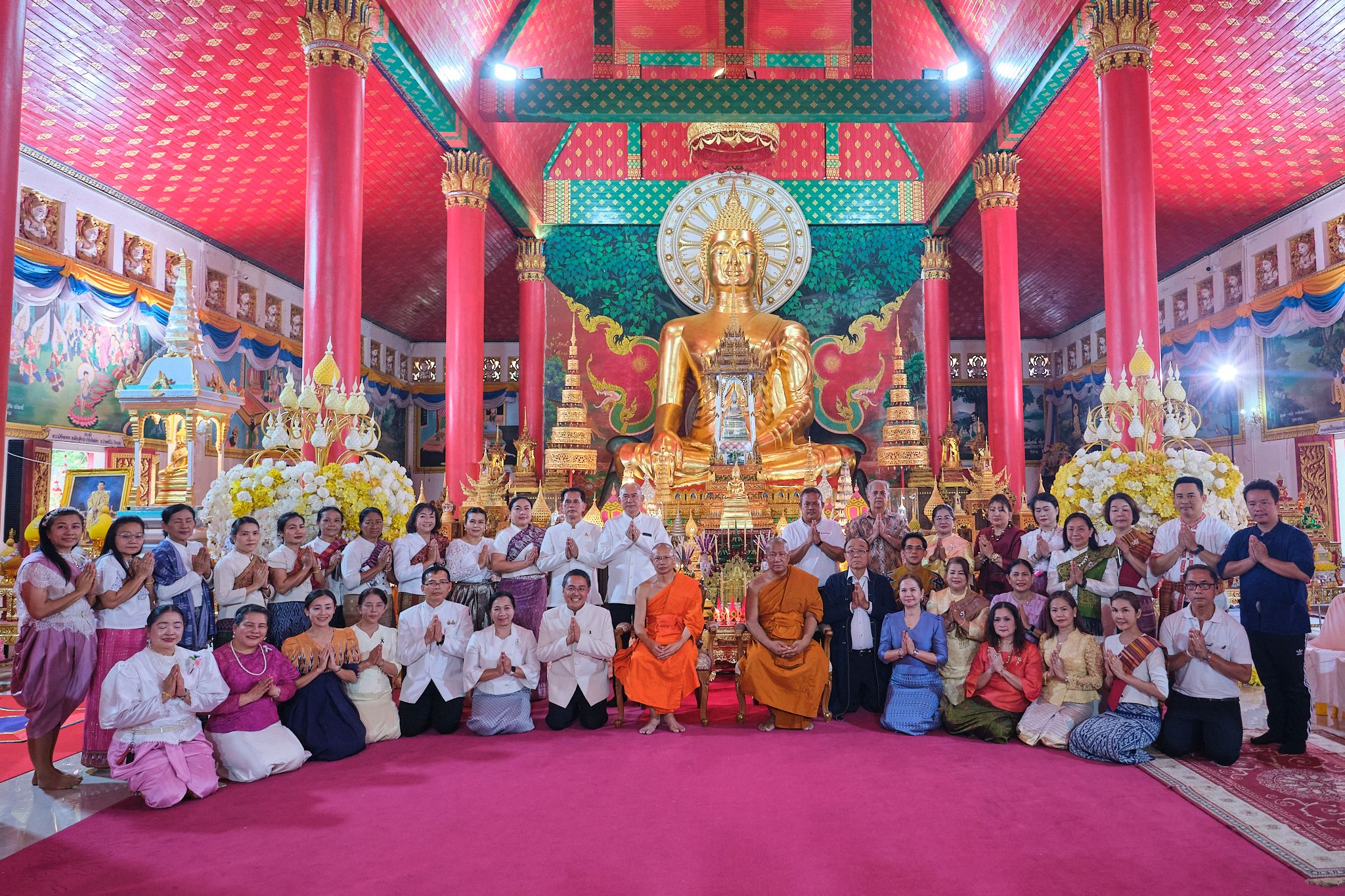 เมืองสุขสยาม ณ ไอคอนสยาม ประกอบพิธีอัญเชิญพระพุทธรูปศักดิ์สิทธิ์  “หลวงพ่อเงิน” อายุกว่า 700 ปีประดิษฐานเป็นองค์พระประธาน  ในงาน “สุขสยาม สนุกสนาน สงกรานต์ บ้านฉัน”  เชื่อมโยงสายธาร “มหาศรัทธาแห่งแม่น้ำมูล สู่ปฐพีบุญลุ่มน้ำเจ้าพระยา”