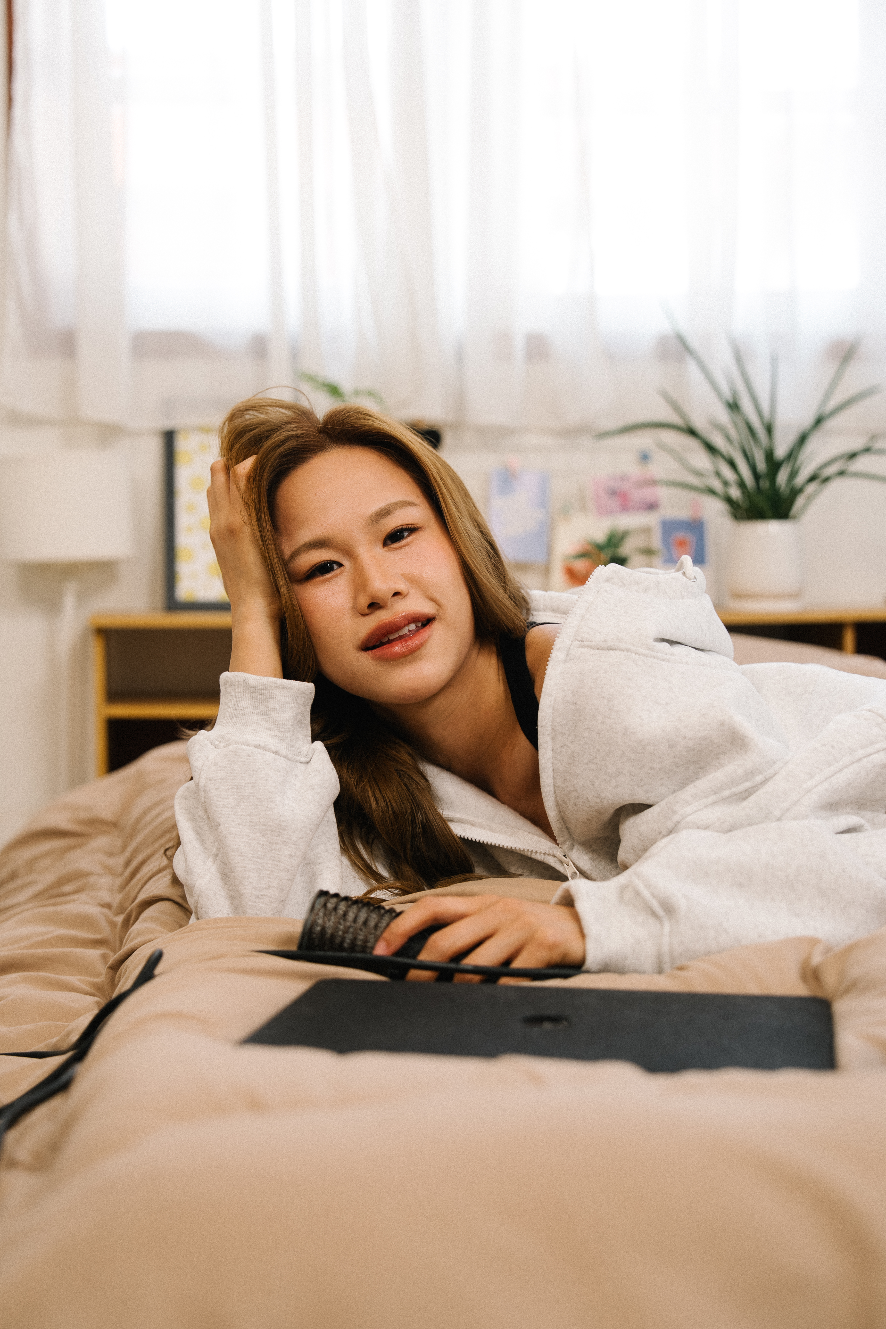 คิดไกลจนนอนไม่หลับ! Ployé เสิร์ฟเพลงใหม่ “achoo achoo”  พร้อมคำถามว้าวุ่น “ที่ฉันจาม เพราะความคิดถึงหรือเปล่า?”