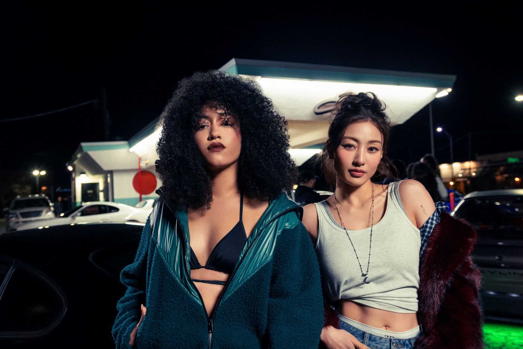 Jenevieve คว้า JIHYO วง TWICE ร่วมฟีทใน “Hvnly” เพลง R&B สุดนุ่มถูกใจวัยรุ่นเทสดี พร้อมปล่อย CRYSALIS (CODA) อัลบั้ม Deluxe ก่อนเจอตัวจริงในคอนเสิร์ตที่ไทย 2 มิ.ย. นี้