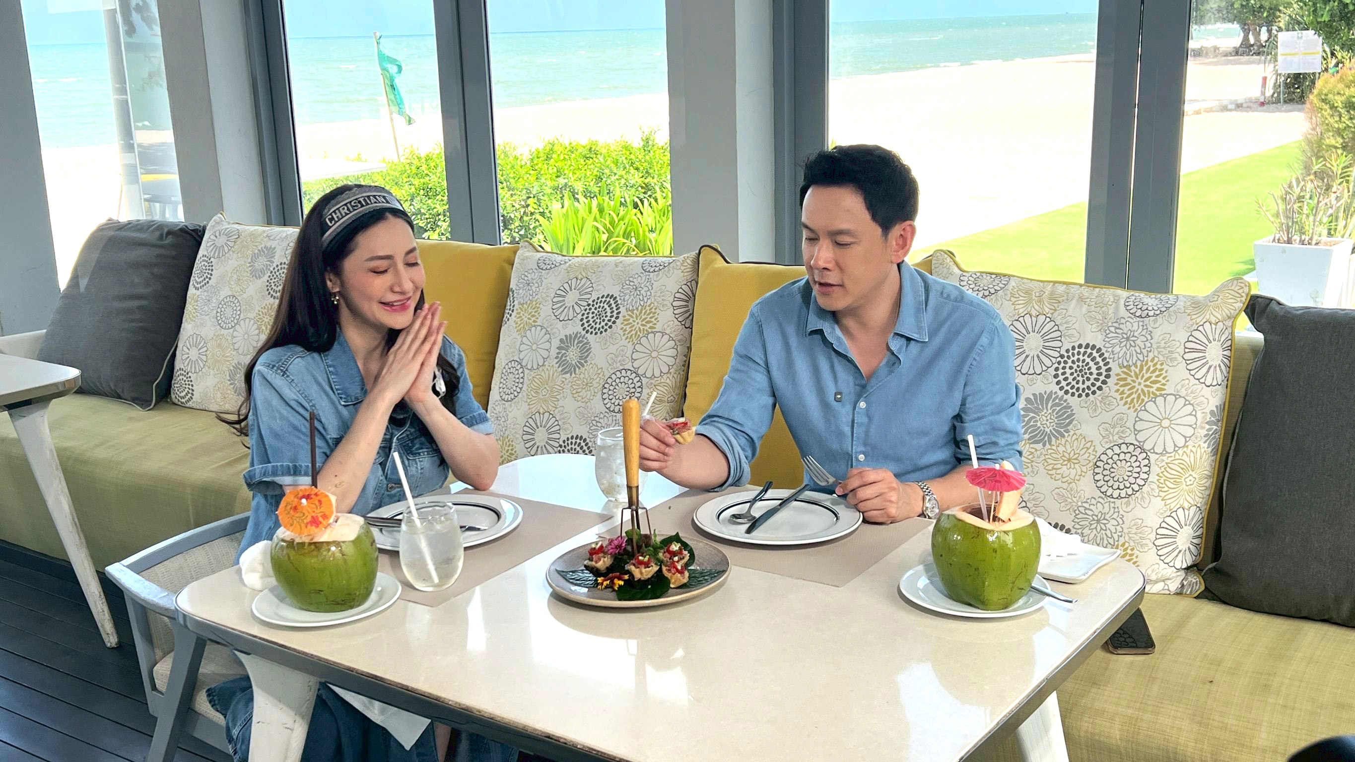 “หนีเที่ยวกัน” พาสัมผัสความลักชูโรงแรมหรู MICHELIN Key 2 ปีซ้อน  “ฟลุค” ควง “นาตาลี” คัมแบ็กหลังคลอด
