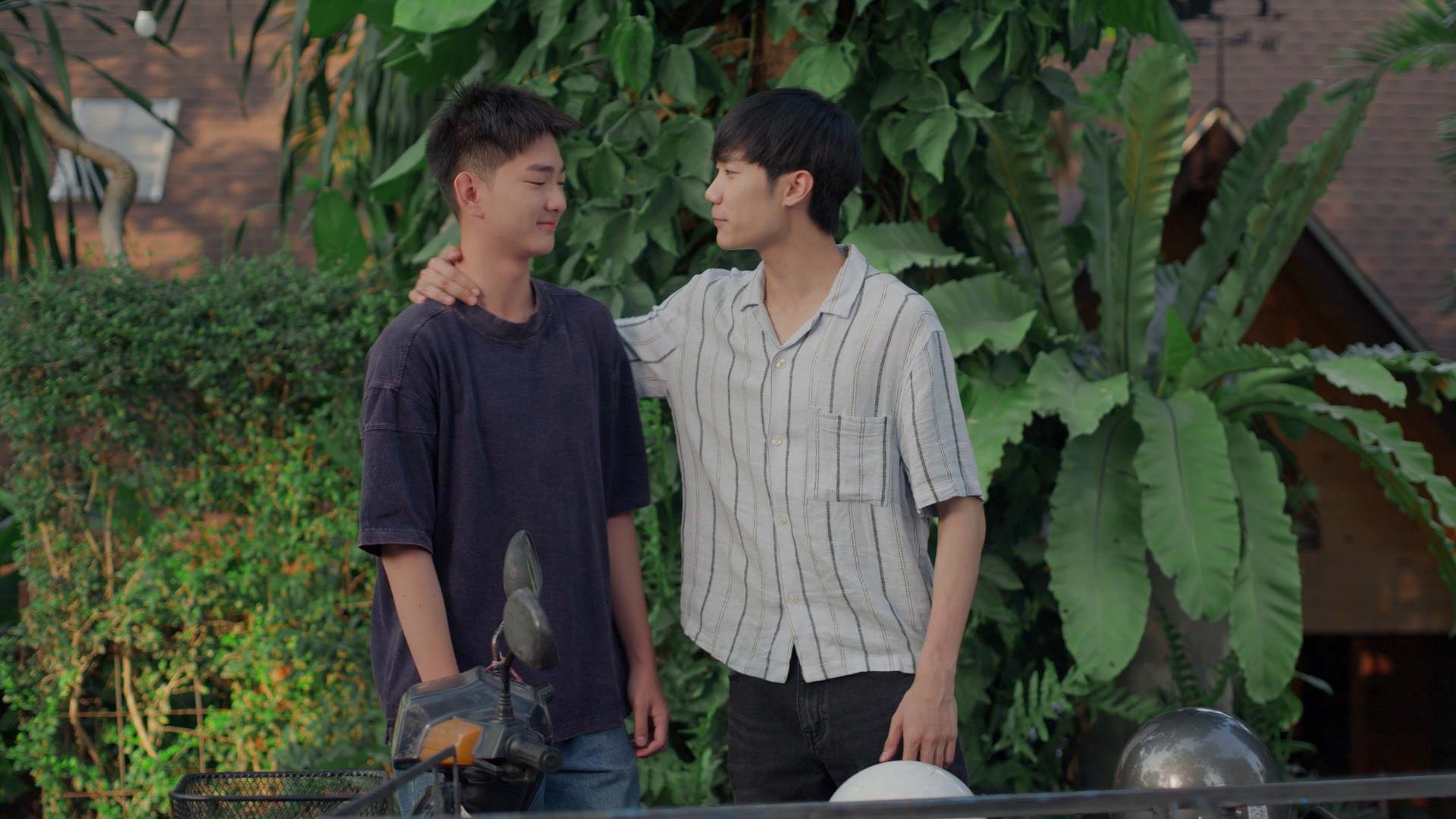 “เรียกแด๊ดสิธาร” ตึงเครียด!  “ฟลุ๊ค” ปะทะเดือด “แก็ป” ปมธุรกิจ ได้ “แสงเหนือ” ช่วยฮีลใจ