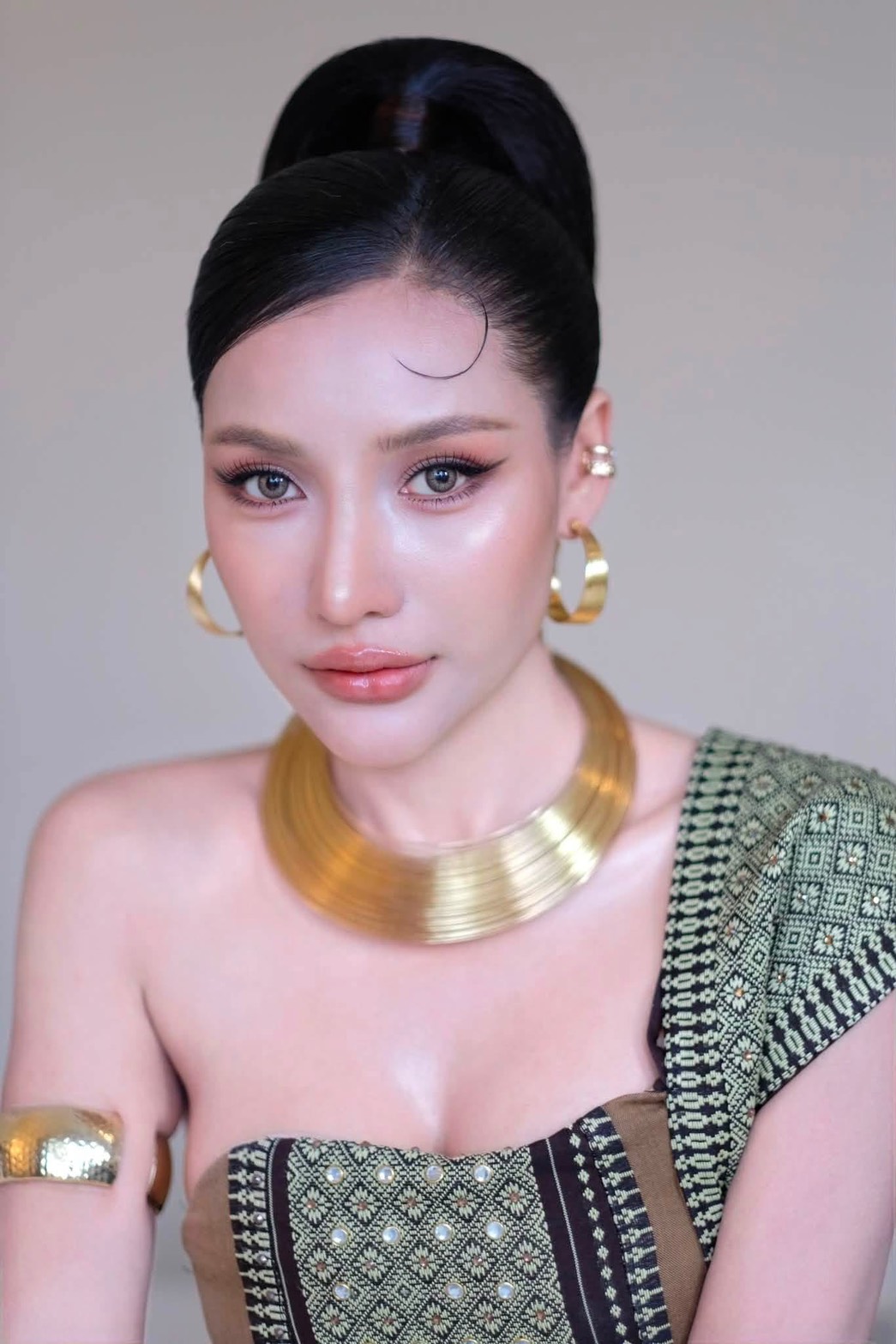 ‘นุช วิลาวัลย์’ เตรียมส่งเพลงแรก ในสังกัด ‘ภูไทเร็คคอร์ด’  เอาใจคนคิดถึงเสียงเศร้าสุดสะอื้น ‘จบสาเนาะ’