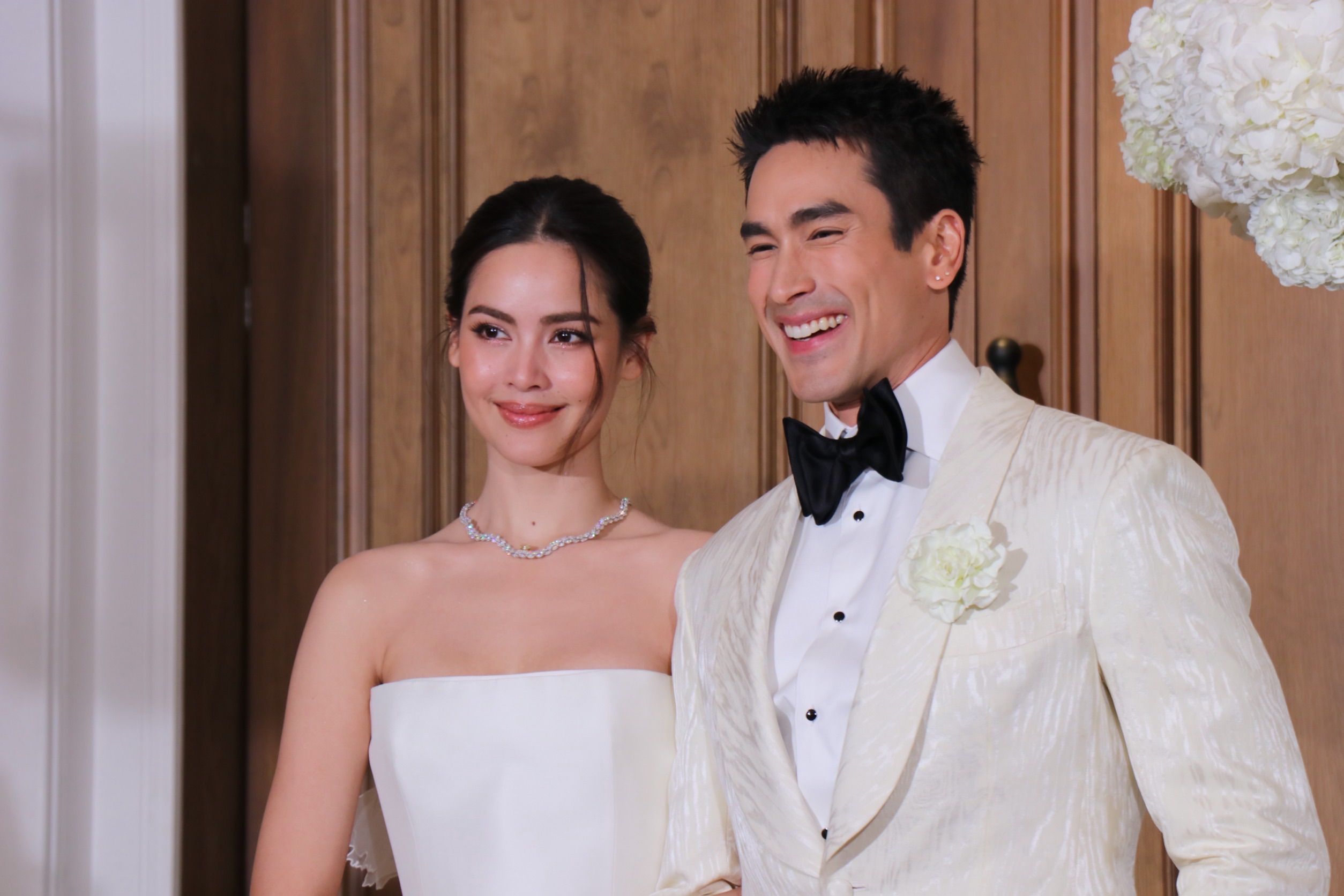 โมเมนท์แห่งปี! “ญาญ่า-ณเดชน์” ฉลองมงคลสมรส ณ โรงแรมดุสิตธานี อย่างอบอุ่น