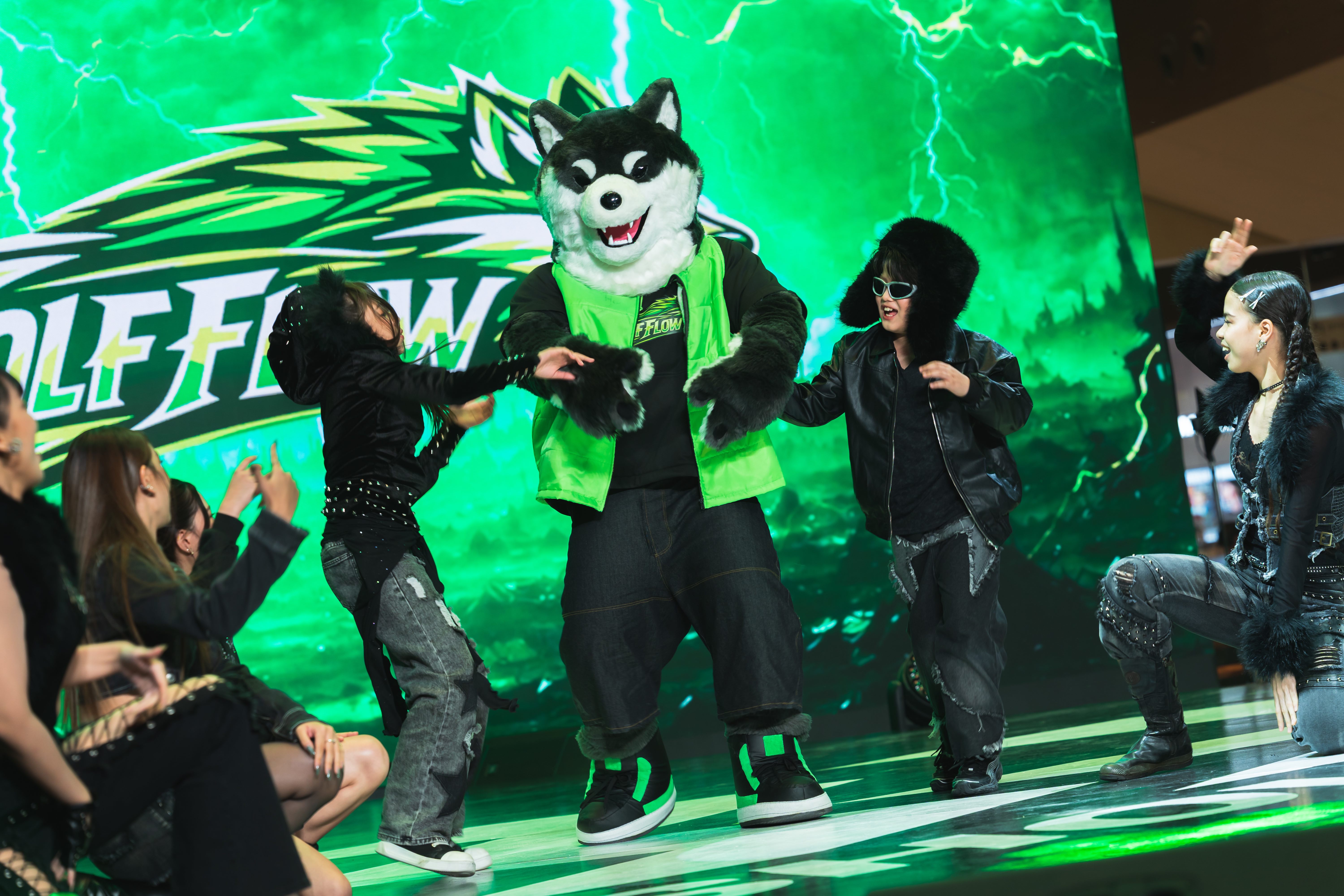 BLKGEM เปลี่ยนห้องเรียนเป็นเวทีจริง!   เปิดศึกการแข่งขัน "BLKGEM Stage Showdown” โชว์ศักยภาพเดือด  Dance • Vocal • Rap "  พร้อมการแสดงจากศิลปินรุ่นพี่  “PERSES” , “FAVIQ”   และ “SVRN”  ร่วมทีมกรรมการ