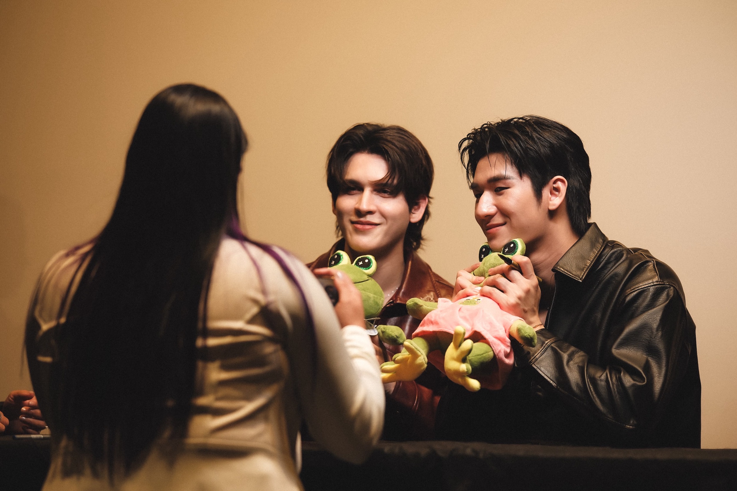 iQIYI Artist พา “มอส–แบงค์” โกอินเตอร์ต่อเนื่อง! บินลัดฟ้าสู่บราซิล ร่วมงาน Thai Film Festival 2026 พร้อมเสิร์ฟ Meet & Greet แบบจัดเต็ม