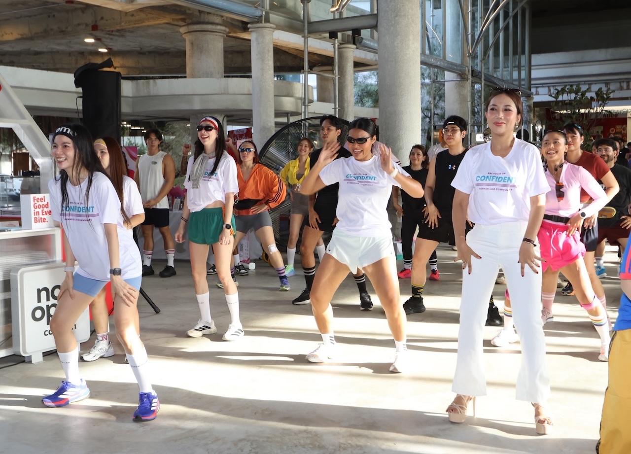 "กบ พิมลรัตน์" นำทัพคนดัง-นางงาม เช็คอิน Happiholic Club  เปิดโปรเจ็คต์ "RUN FOR HEALTHY FUTURE 2026" วิ่งสนุก-เต้นสุดมันส์ ได้บุญเต็มอิ่ม