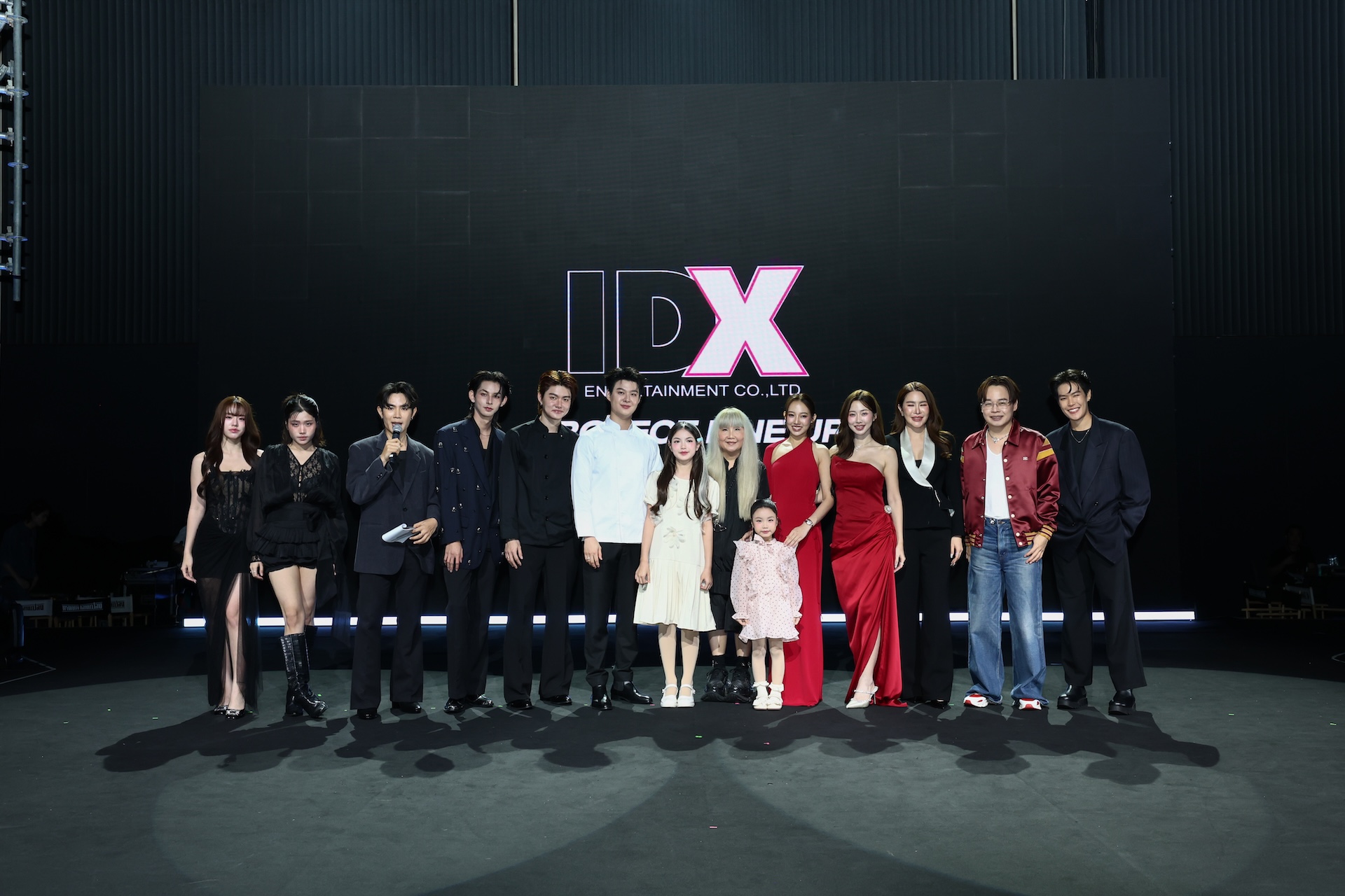 “ไอดีเอ็กซ์ เอ็นเตอร์เทนเม้นท์” จัดเต็ม! ขนทัพดาราเปิดไลน์อัปซีรีส์ใหม่ประจำปี  เตรียมส่งซีรีส์ “Final Round” & “ป้อน” ลุยตลาด GL- BL ประเดิมความปัง