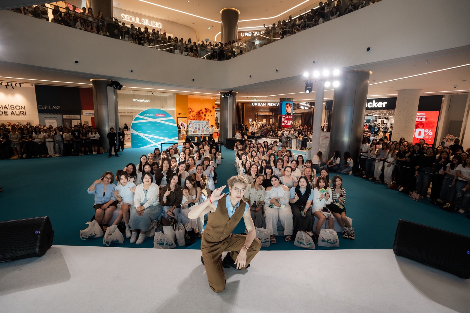 SKINOXY แท็กทีม “ภูวินทร์” เสิร์ฟโมเมนต์สุดเอ็กซ์คลูซีฟใกล้ชิดแฟน ๆ ในงาน SKINOXY x PHUWIN The Skin Detective เปิดประสบการณ์ใหม่ ชวนคนรักผิว “ค้นหา” เบาะแสปัญหาผิวและวิธีดูแลผิวที่เหมาะกับตัวเอง