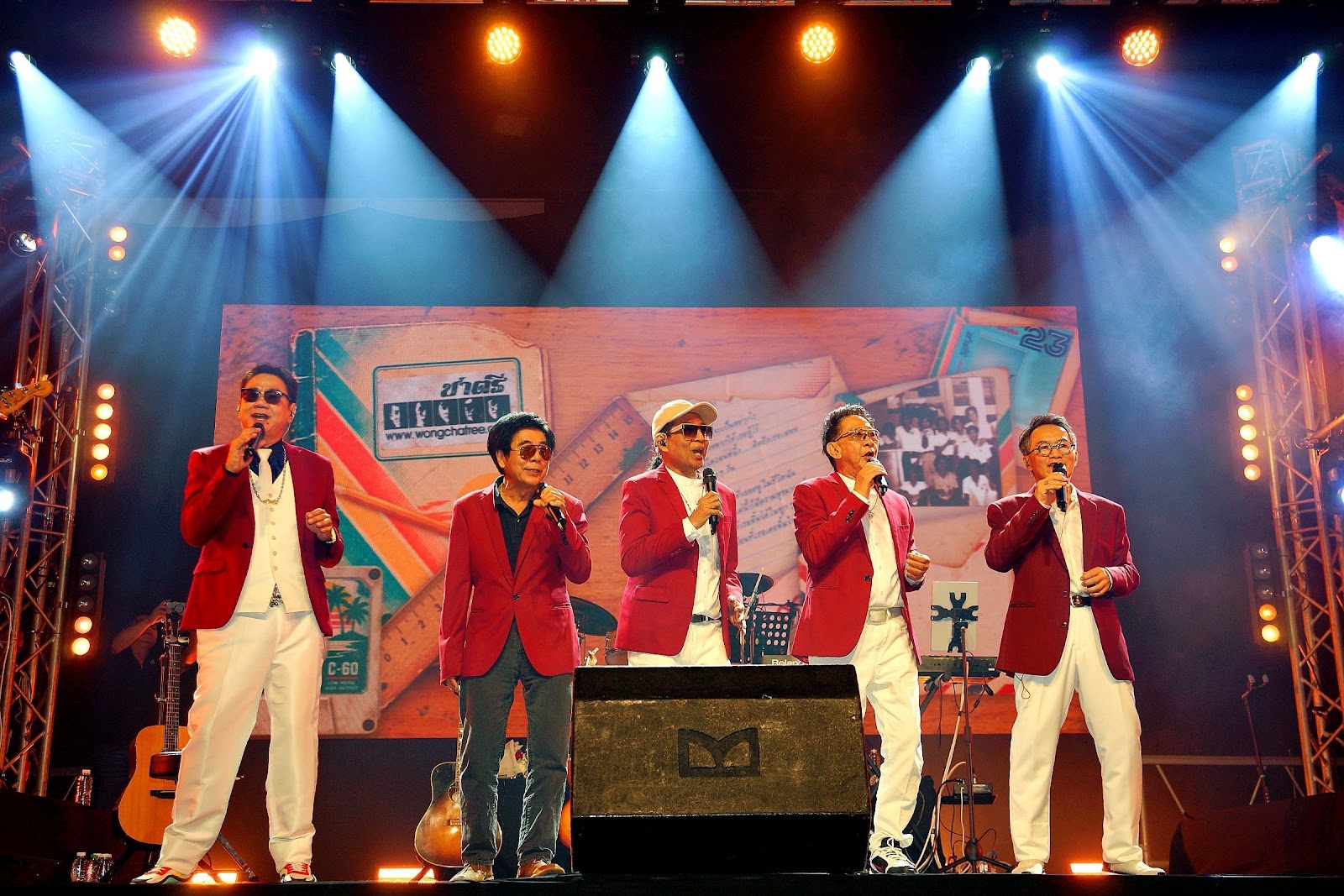 โลกมายายังงดงาม! “ชาตรี อิน คอนเสิร์ต โลกมายา” ปิดประวัติศาสตร์ความประทับใจหน้าใหม่ รวมตัว 5 สมาชิกในตำนาน จัดเต็มร่วม 5 ชั่วโมงแห่งความสุข   กับ 50 เพลงฮิตกระหึ่มไอส์แลนด์ฮอลล์