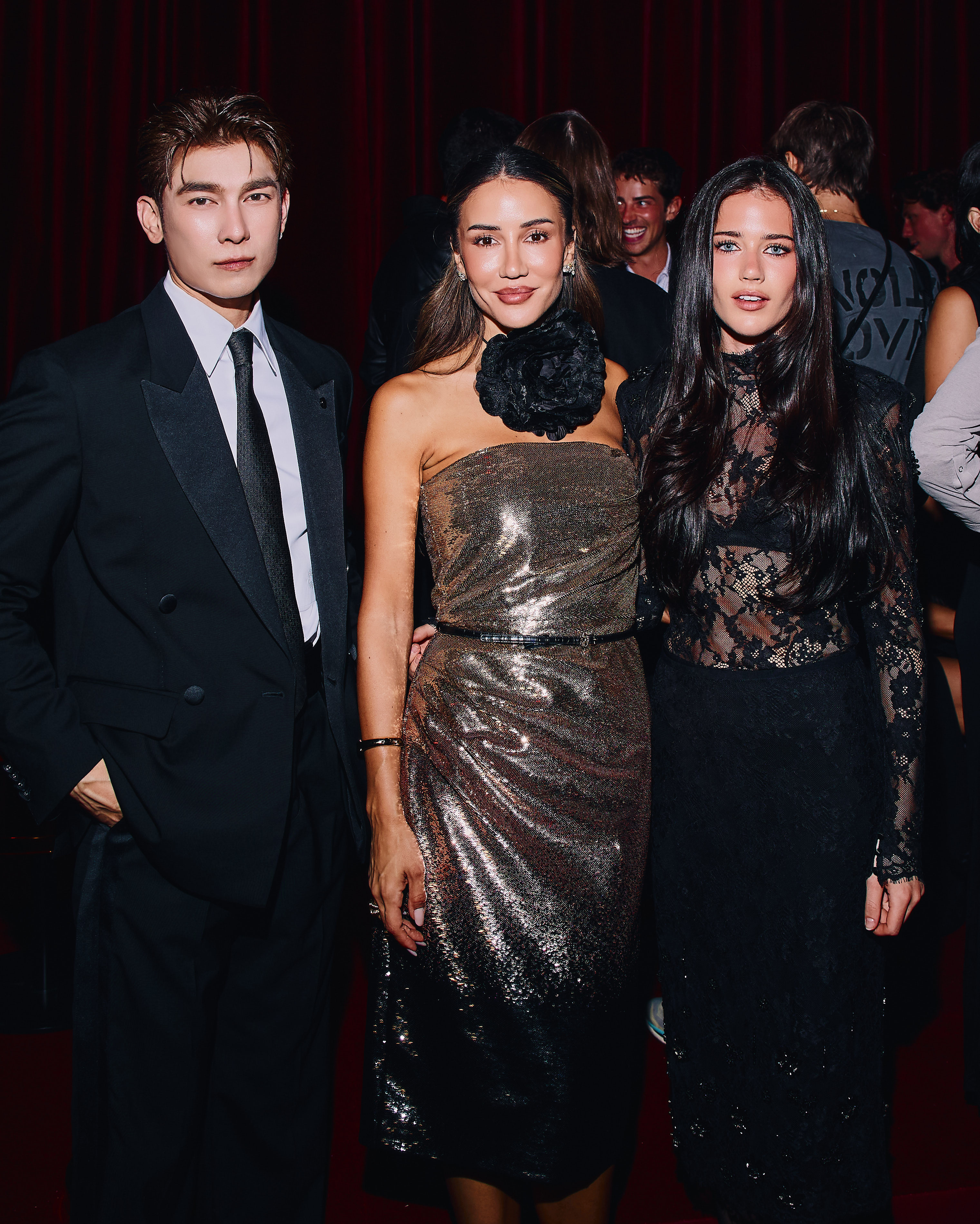 PARIS AFTER DARK! “มิว ศุภศิษฏ์” ปักหมุดมหานครแฟชั่น ร่วมอีเวนต์ ELIE SAAB H&M