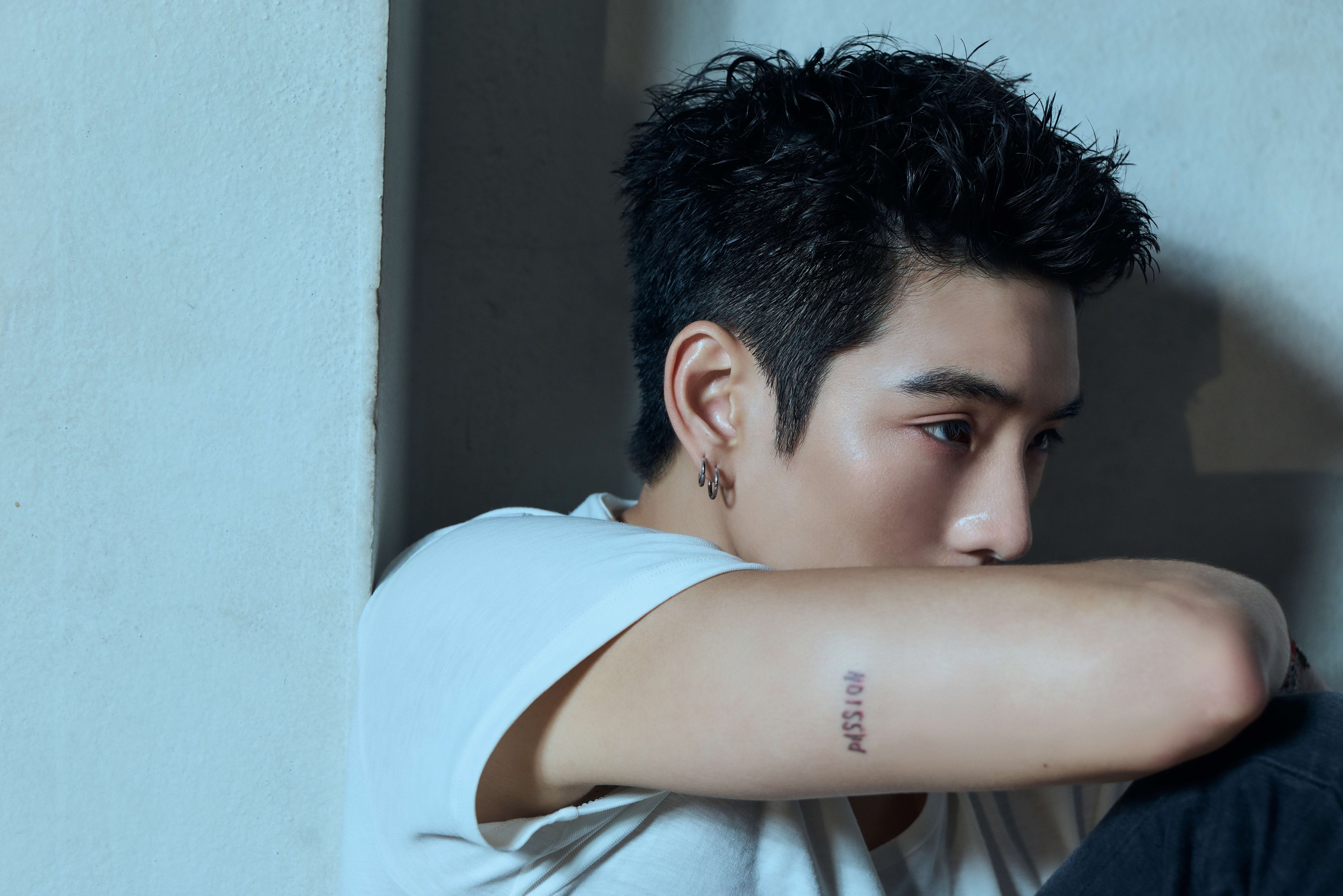 JAYLERR ส่ง “Bye” ซิงเกิลใหม่ เพลงเศร้า อกหักครั้งแรก ที่ขอรักษาใจตัวเอง ผ่านคำบอกลา JAYLERR (เจเจ กฤษณภูมิ) ศิลปินจาก GX10 ASIA ปล่อยซิงเกิลใหม่ “Bye” เพลงช้า แนวอกหักที่พูดถึงความรักที่เจ็บปวด จนสุดท้ายเลือกที่จะเดินออกมา เพื่อรักษาใจตัวเอง