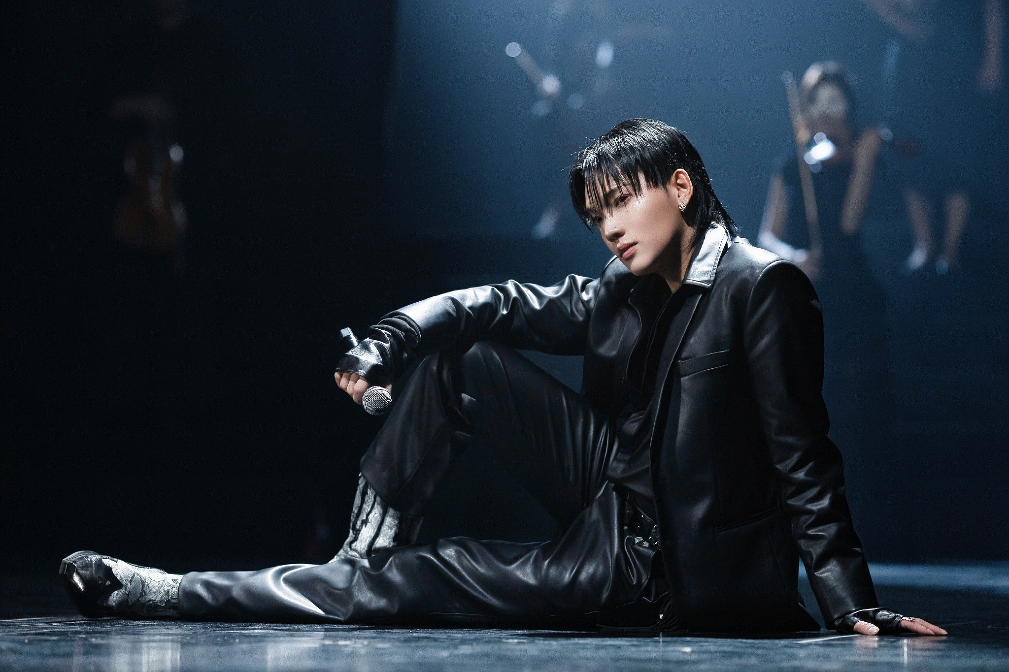 “กฤติน PERSES” โชว์ SOLO ร้องเพลง Mashup เพลงรักระดับตำนาน ร่วมกับวง Orchestra