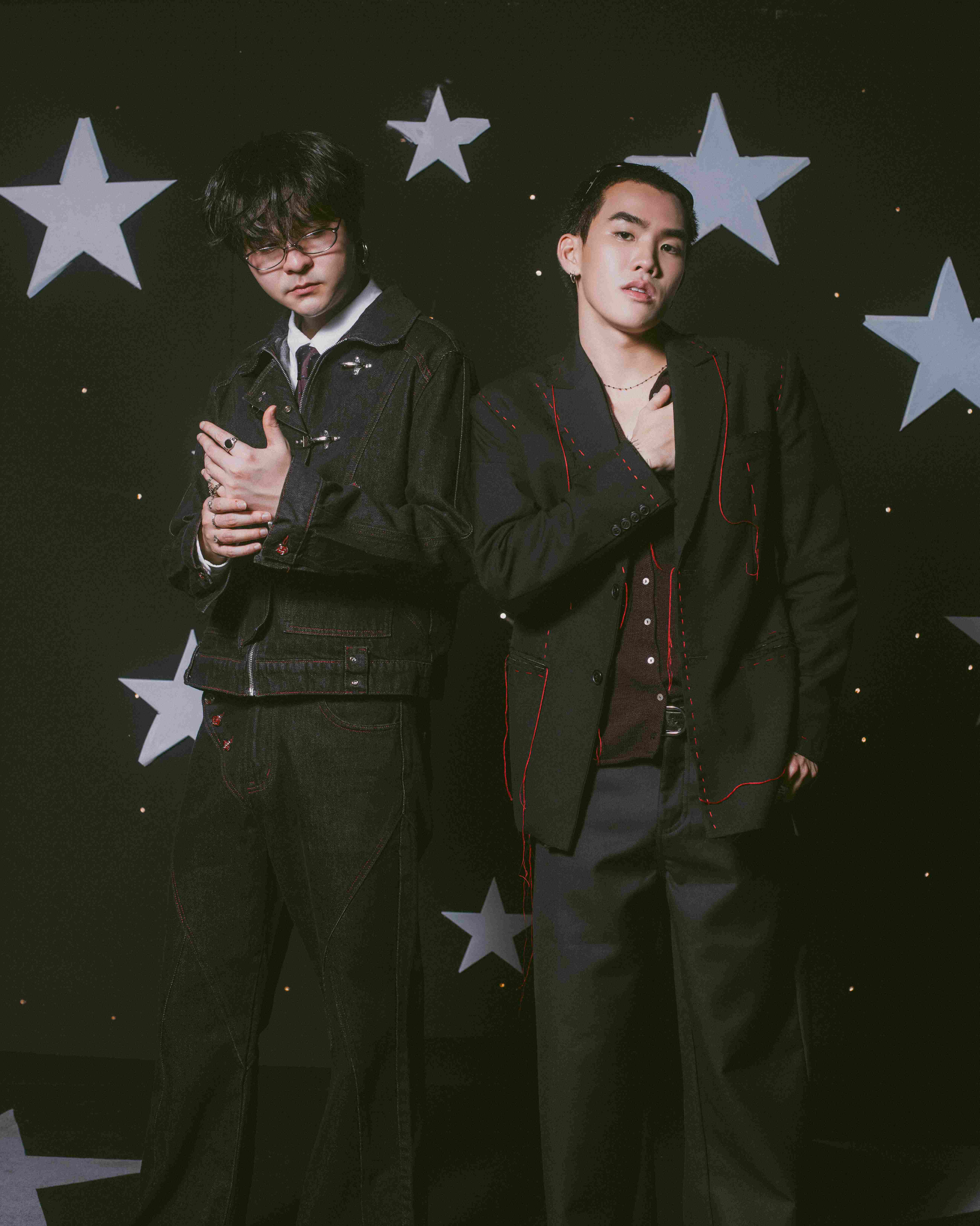 นี่เราเมารักหรือนี่? PUN ชวน THE TOYS เช็กหัวใจตัวเองในเพลงใหม่ “เขียว เหลือง แดง (Get high)” คอลแลปส์แห่งปี สำหรับความสัมพันธ์ไม่ชัดเจน แต่ใกล้ชิดจนไม่ต้องหาคำนิยาม