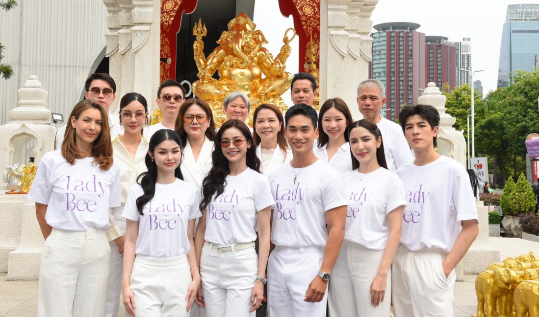“อิงฟ้า - พิ้งกี้- นาตาลี” ร่วมพิธีบวงสรวงเปิดตัวภาพยนตร์ “Lady  Bee”