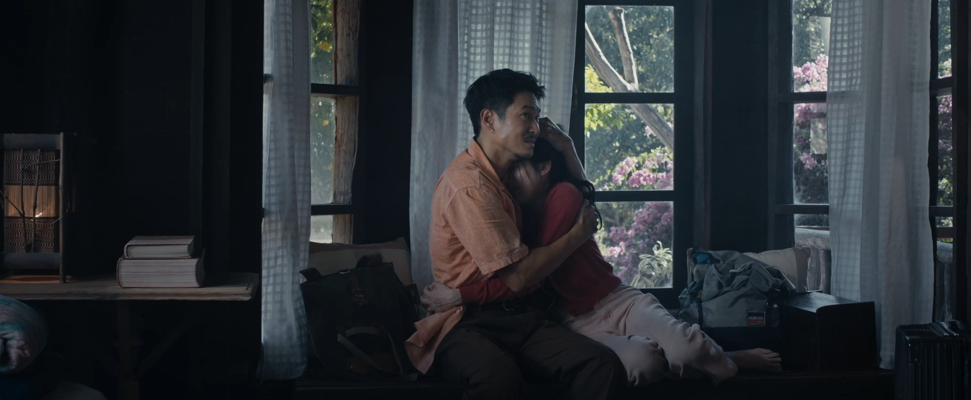 ตัดเป็นตัดตาย ตัดสายสัมพันธ์ให้ขาดสะบั้น  “ผ่าจ้าน” มันคือกฎ อาถรรพ์ หรือคำสาป!  รู้ความจริงพร้อมกัน 26 พฤศจิกายนนี้ ในโรงภาพยนตร์